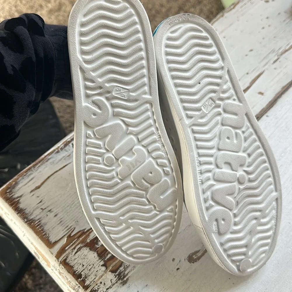 Native Shoes, Jefferson , White, Size J6 (Juniors 6) - Picture 6 of 7